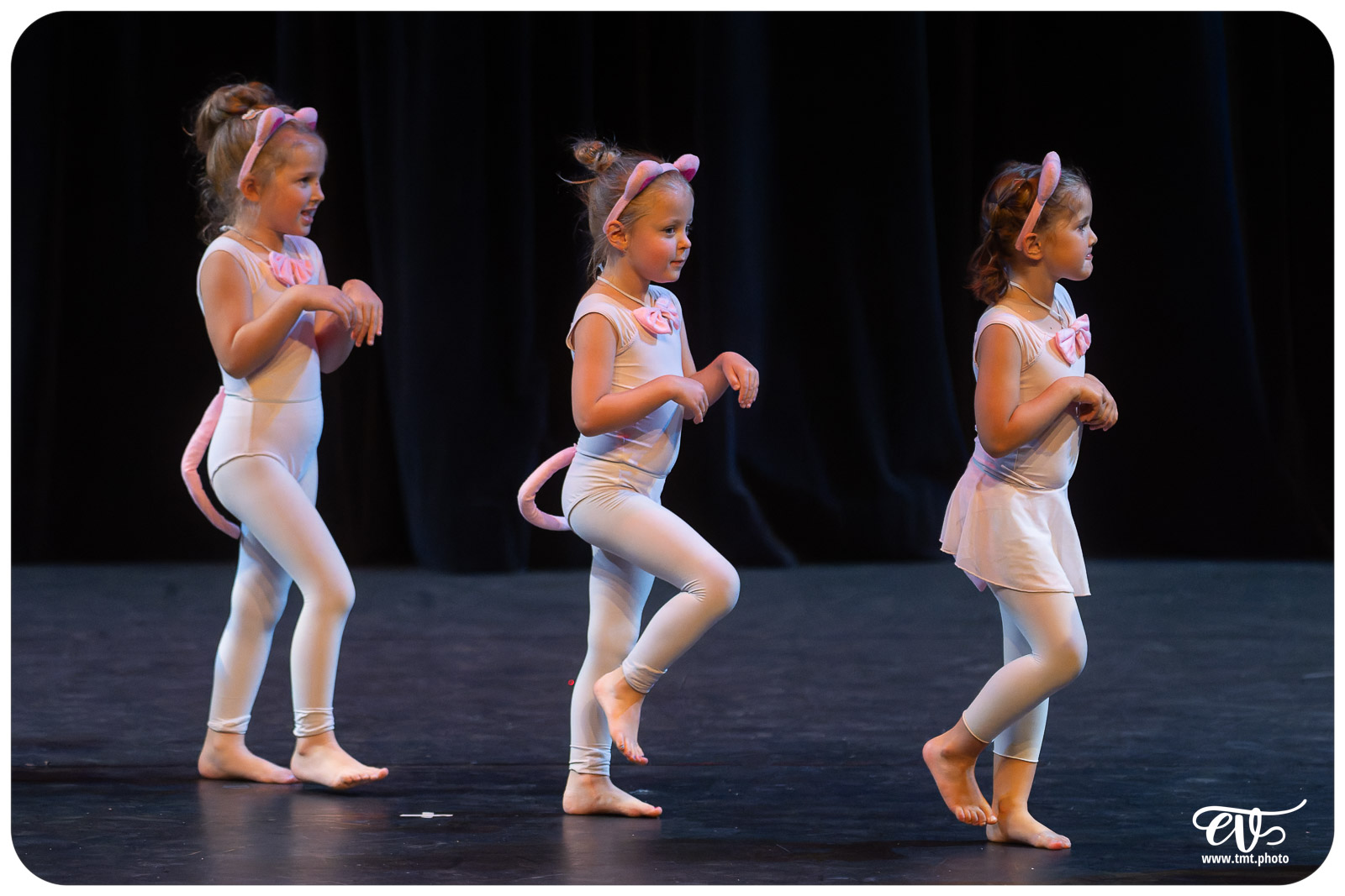 ECOLE DE DANSE CÉCILE ADAMOW